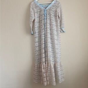 Intime of California Vintage Lace Chiffon Long Peignoir Robe Nightgown Small